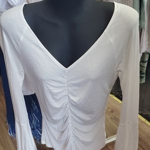 Junior top bundle deal $10.00 items are 2 for$15.00/ 3 for $25.00 in my closet